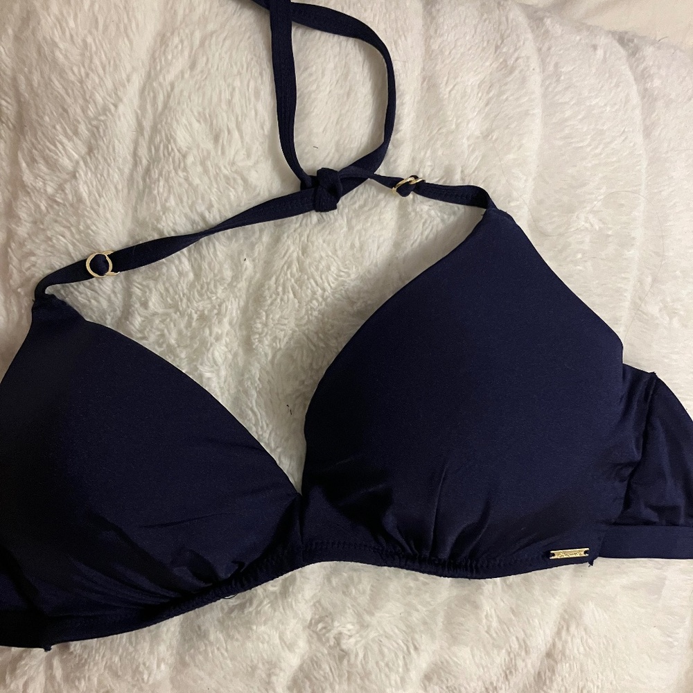 Bikini top in navy blue push up